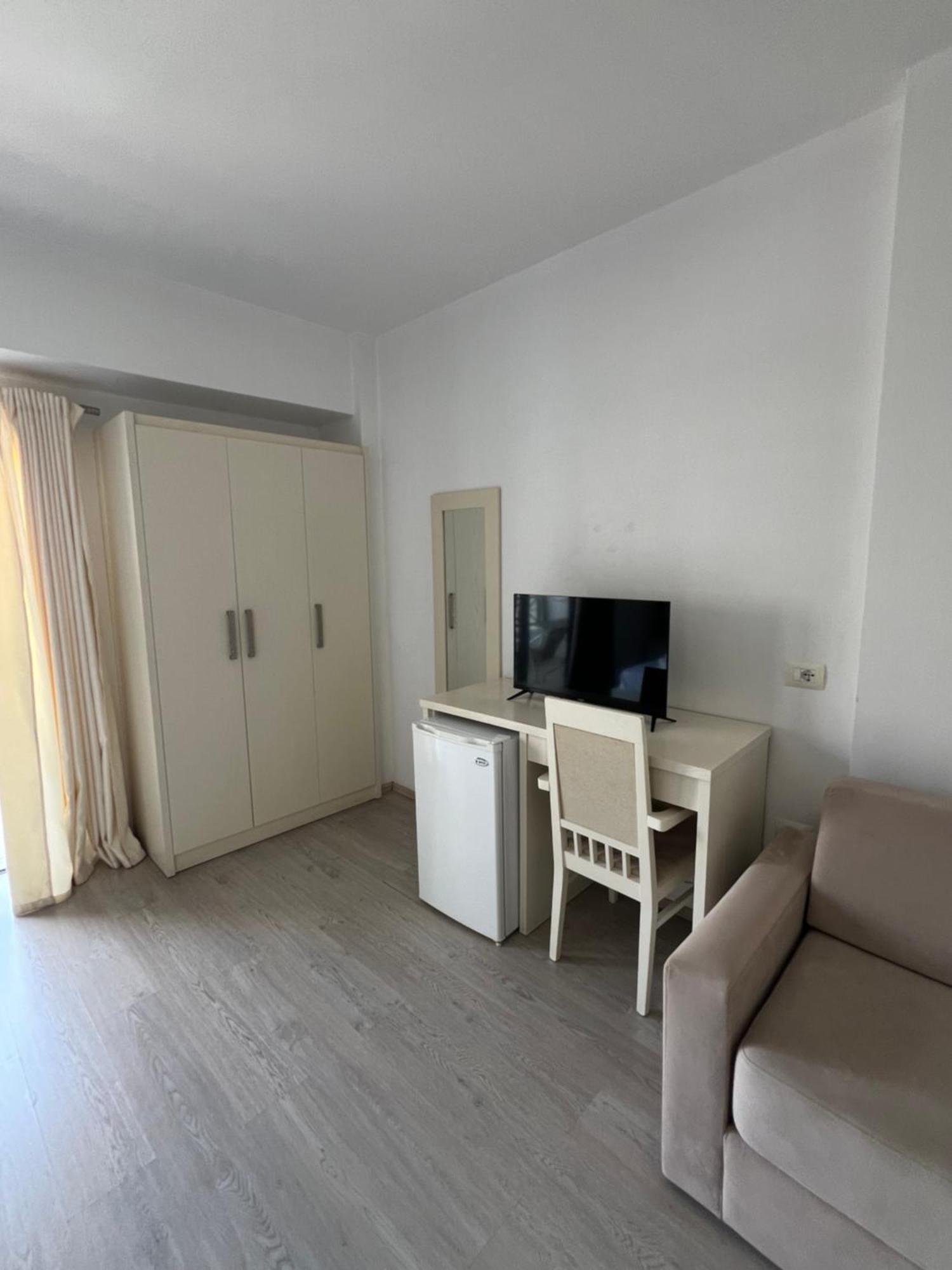 Prive City Hotel Saranda Kültér fotó